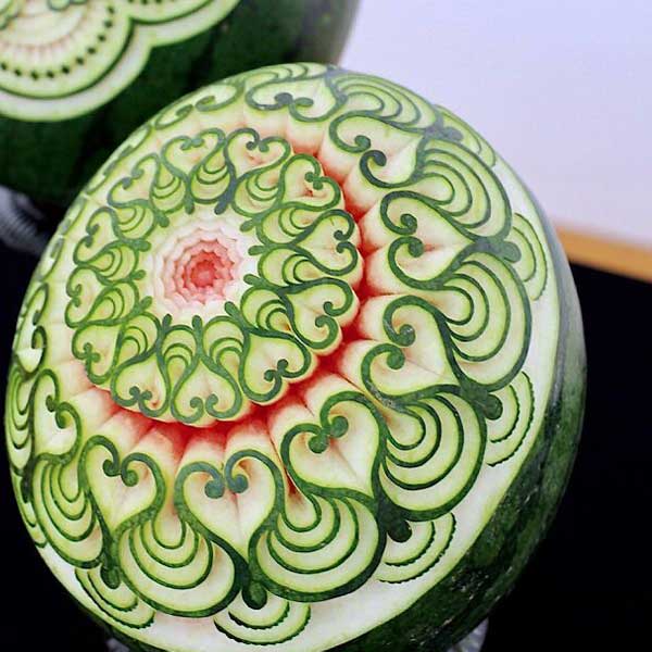 جدیدترین مدل های تزیین هندوانه شب یلدا برای عروس طرز تزیین هندوانه شب یلدا تزیین هندوانه شب یلدا بدون برش عکس هندوانه شب یلدا تزیین هندوانه شب یلدا با تور تزیین هندوانه شب یلدا ساده تزیین هندوانه ساده Engraving on fruit jcddk ikn,hki jcddk ld,i jcddk ikn,hki af dgnh