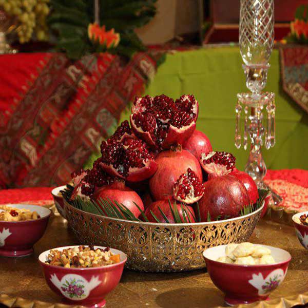 تزیین میز شب یلدا ساده + تزیین میز شب یلدا برای مدرسه تزیین میز شب یلدا ساده و شیک سفره شب یلدا مدرن سفره شب یلدا ۱۴۰1 سفره شب یلدا تزیین میز شب یلدا لاکچری تزیین شب یلدا ساده زیباترین سفره شب یلدا تزیین شب یلدا برای عروس Yalda night table decoration jcddk af dgnh