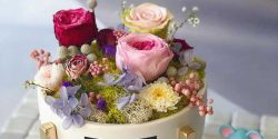 زیباترین چیدمان گل در گلدان برای میز پذیرایی در خانه