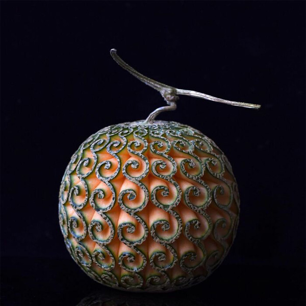حکاکی روی هندوانه با چاقو برای شب یلدا سال 1401 Carving on watermelon حکاکی روی هندوانه ساده   حکاکی اسم روی هندوانه   حکاکی هندوانه جدید   حکاکی روی هندوانه شب یلدا   حکاکی حرفه ای هندوانه   حکاکی روی هندوانه با چاقو   حکاکی پیچک روی هندوانه   اموزش مرحله به مرحله حکاکی روی هندوانه p;h;d v,d ikn,hki