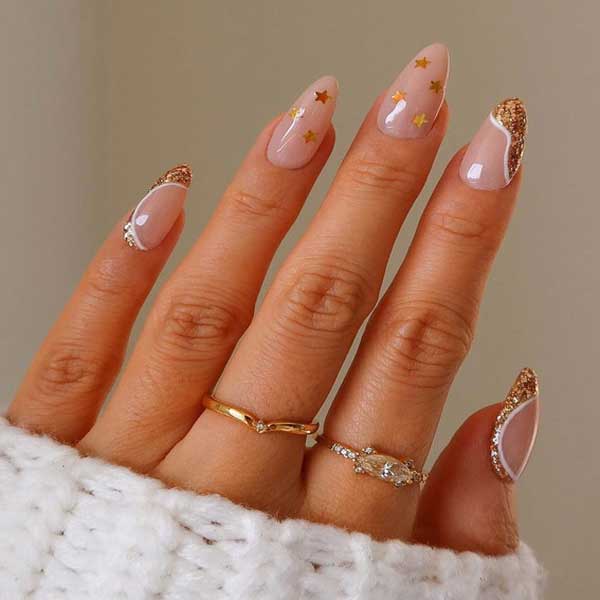 شیک ترین طراحی ناخن زمستانی ساده برای عروس طرح ناخن زمستانی 2023 Winter nail design xvhpd khok clsjhkd طراحی ناخن پا زمستانی طرح ناخن زمستانی ساده و شیک طرح ناخن زمستانی دخترانه طرح ناخن زمستانی جدید طرح ناخن ساده و شیک مدل لاک ناخن زمستانی  