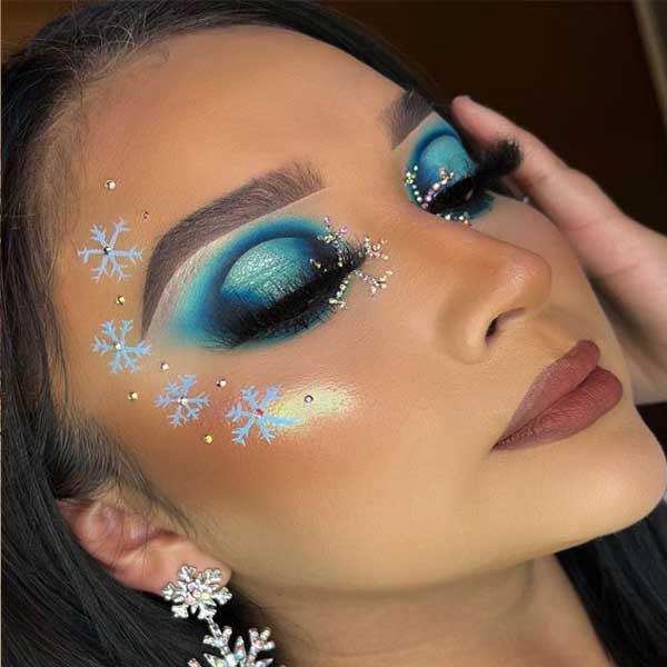 خاص ترین آرایش فانتزی و جذاب برای کریسمس سال 2023 Hvhda thkjcd Fantasy makeup model مدل آرایش پشت چشم آرایش فانتزی دخترانه لوازم آرایش فانتزی آرایش فانتزی چشم آرایش فانتزی عروس مدل آرایش چشم جدید