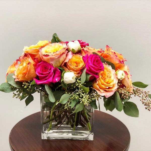 گل آرایی گلدان رومیزی با گل های طبیعی زیبا عکس گلدان گل کریستالی گل کریستالی جدید مونتاژ گل کریستالی در گلدان عکس گل در گلدان کوچک سبد گل 