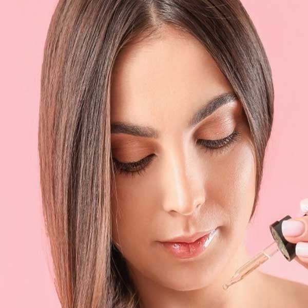 فواید روغن زیتون برای مو و چه مشکلاتی را درمان می کند؟ طریقه استفاده روغن زیتون برای مو خواص روغن زیتون برای مو و ابرو طرز استفاده روغن زیتون برای مو  روغن زیتون برای موهای کم پشت کدام روغن زیتون برای مو بهتر است طرز استفاده روغن زیتون برای موهای چرب