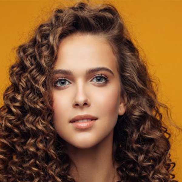 راههای جوان شدن + چگونه ظاهری جوان داشته باشیم راههای جوان شدن جوان ماندن عجیب فرق وسط سن را بالا میبرد رنگهایی که سن را کمتر نشان می دهد راههای جوان ماندن پوست دورچشم چگونه آرایش کنیم که زیبا به نظر برسیم 