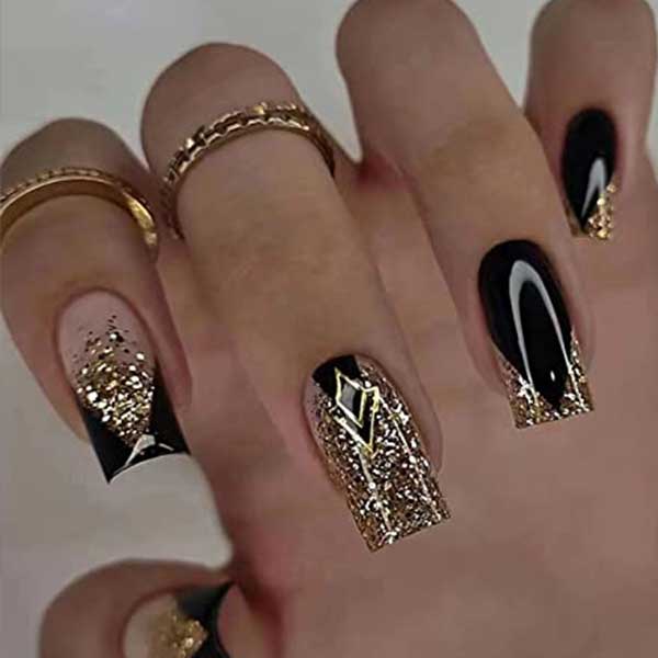 طراحی ناخن مشکی طلایی جدید + طرح ناخن مشکی خفن طراحی ناخن مشکی طلایی سفید طراحی ناخن طلایی شیک فرنچ ناخن مشکی طلایی کاشت ناخن مشکی طلایی جدید طراحی ناخن مشکی کاشت ناخن مشکی طرح دار xvhpd khok lla;d xghdd  Black and gold nail design siyah ve altın tırnak tasarımı