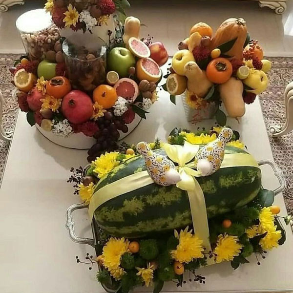 تزیین شب یلدا عروس جدیدترین تزیینات شب یلدا شب یلدا برای عروس چی میبرن نی نی سایت سینی شب یلدا برای عروس  شب یلدای عروس تزیین پالتوی عروس شب یلدا تزیین شب یلدا برای عروس ساده تم شب یلدا برای خانه jcddk af dgnhd uv,s
