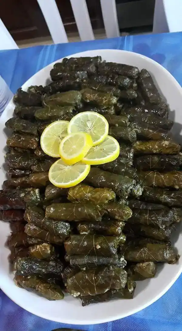 تزیین دلمه برگ مو تزیین دلمه برگ مو با سیخ دورچین دلمه برگ مو تزیین دلمه برگ مو برای مدرسه عکس دلمه برگ مو خانگی راز براق شدن دلمه برگ مو تزیین دلمه برگ مو و کلم