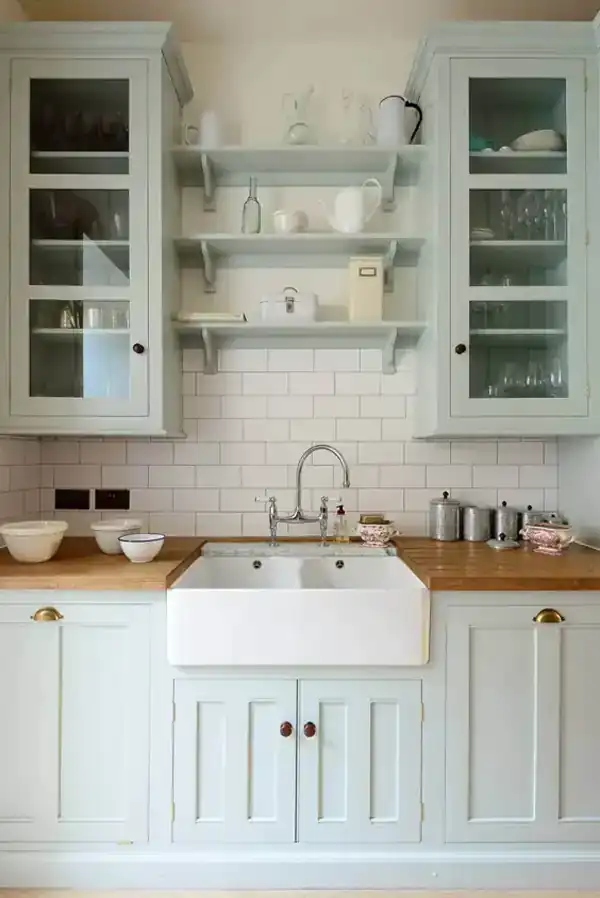 جدیدترین رنگ ها برای آشپزخانه رنگ آشپزخانه مدرن بهترین رنگ برای آشپزخانه کوچک رنگ آشپزخانه از نظر روانشناسی رنگ دیوار آشپزخانه با کابینت سفید رنگ کابینت سفید با چه رنگی ست میشود رنگ اشپزخانه شیک جدیدترین رنگ کابینت ۱۴۰۲ چگونه رنگ کابینت را انتخاب کنیم