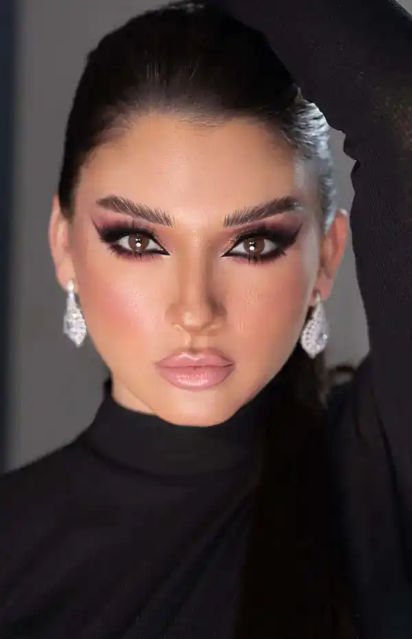 مدل آرایش اسموکی ساده