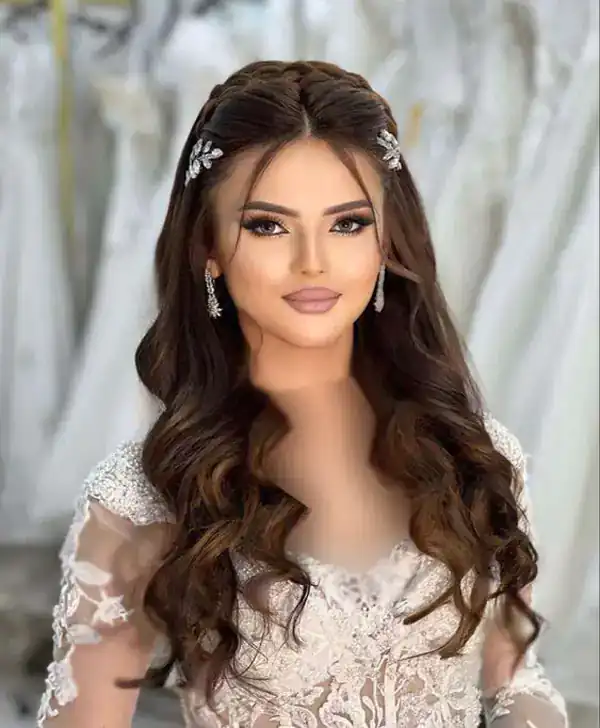 مدل شینیون نیمه باز اروپایی