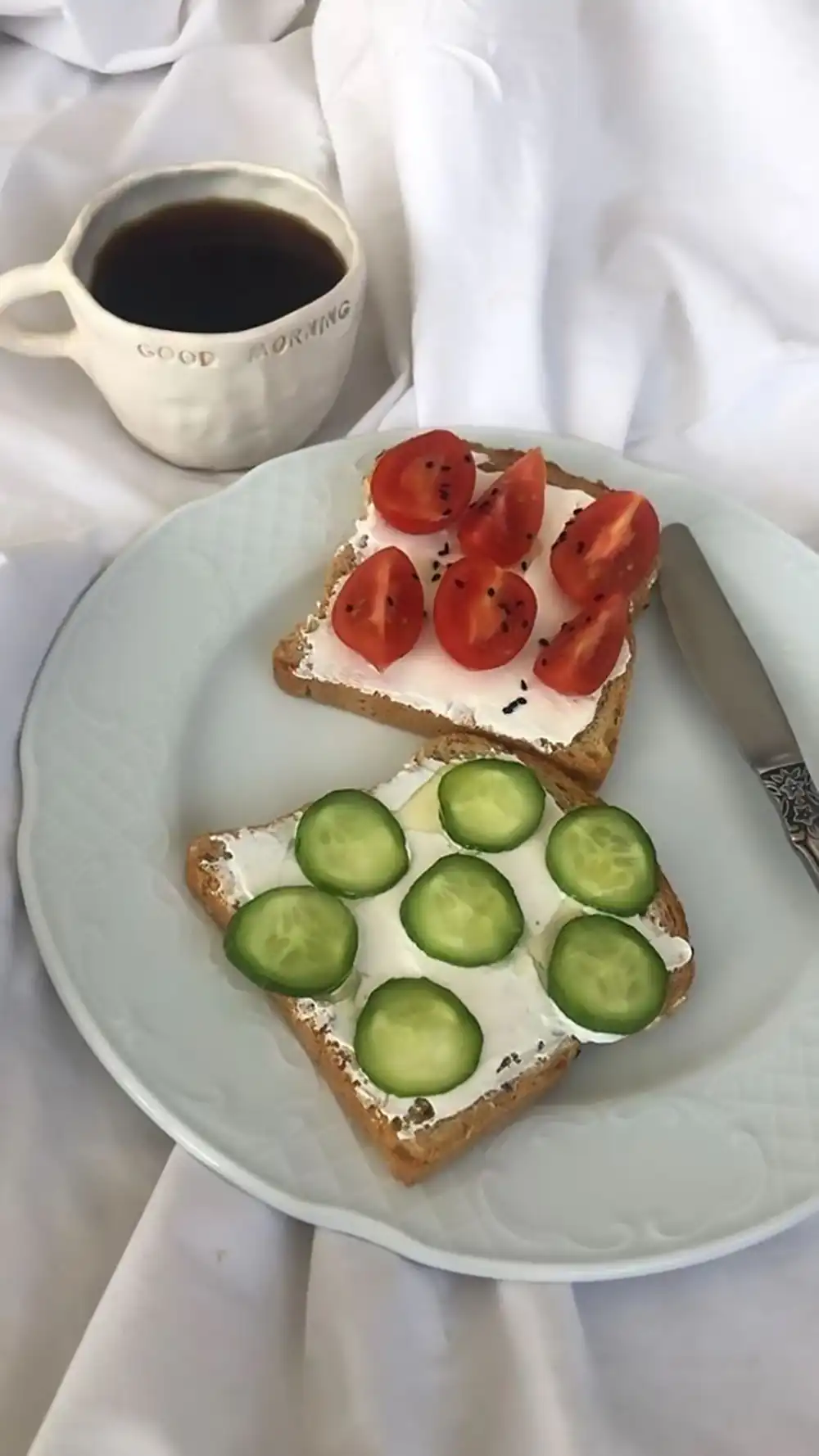 تزئین صبحانه پنیر گوجه خیار