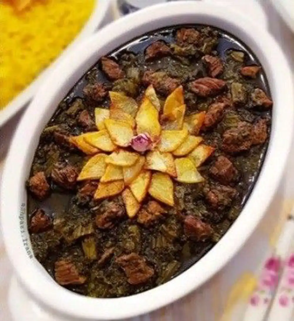 تزئین قورمه سبزی برای مهمانی