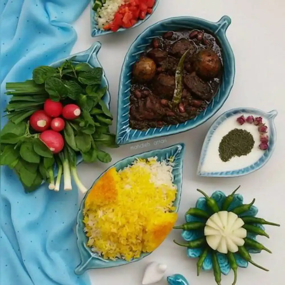 تزئین قورمه سبزی برای مهمانی