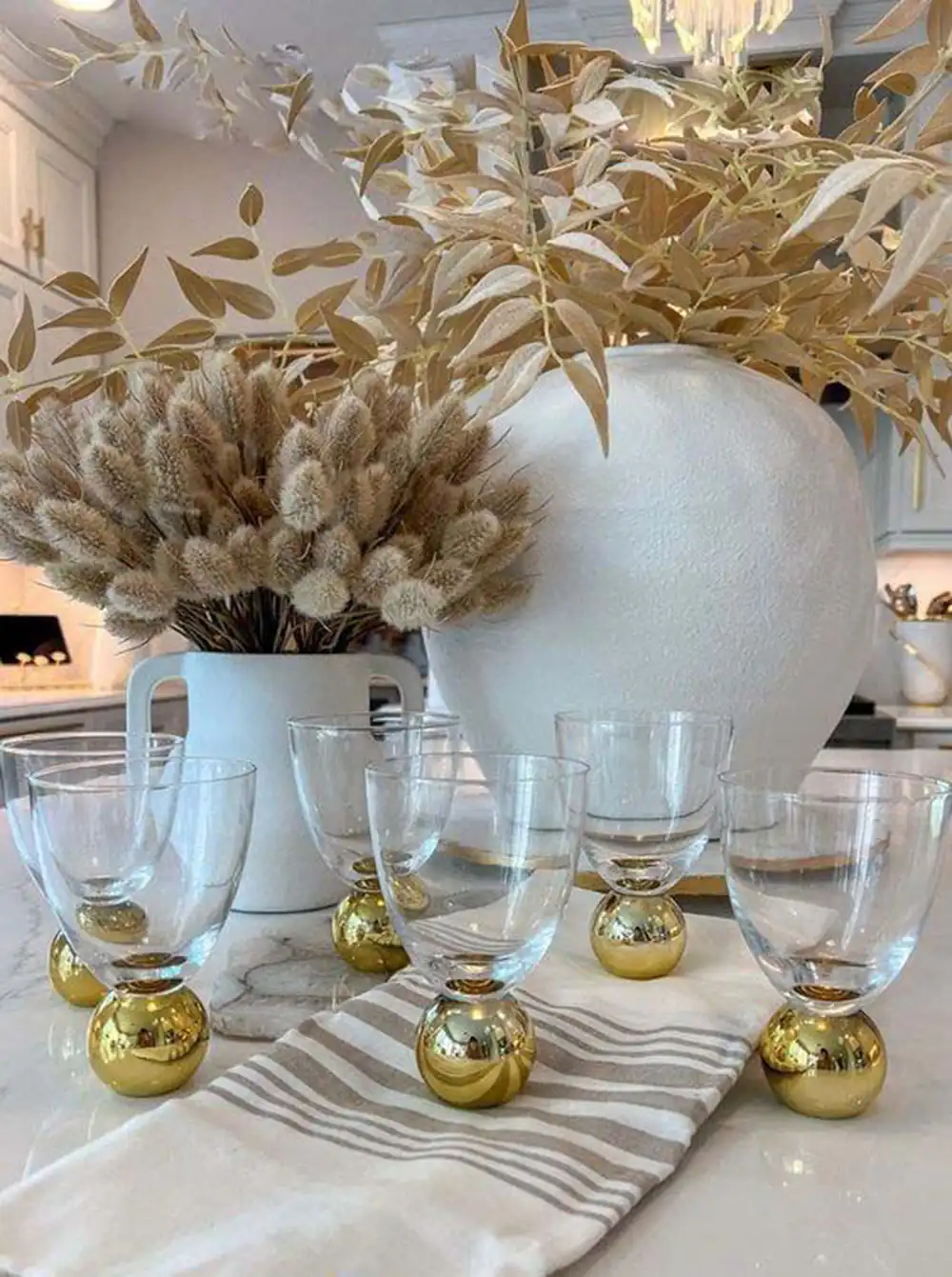 چیدمان میز پذیرایی