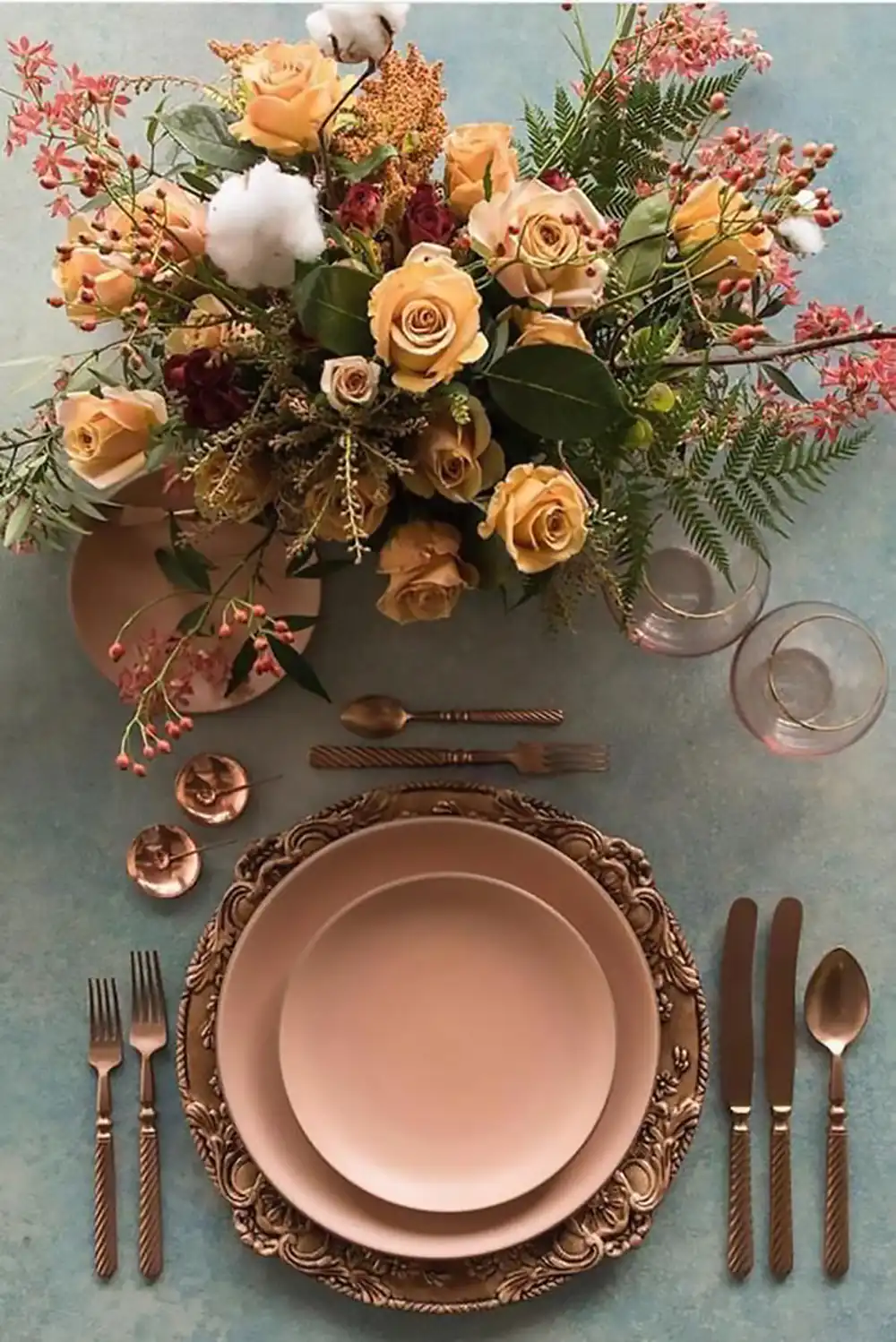 چیدمان میز غذاخوری عروس