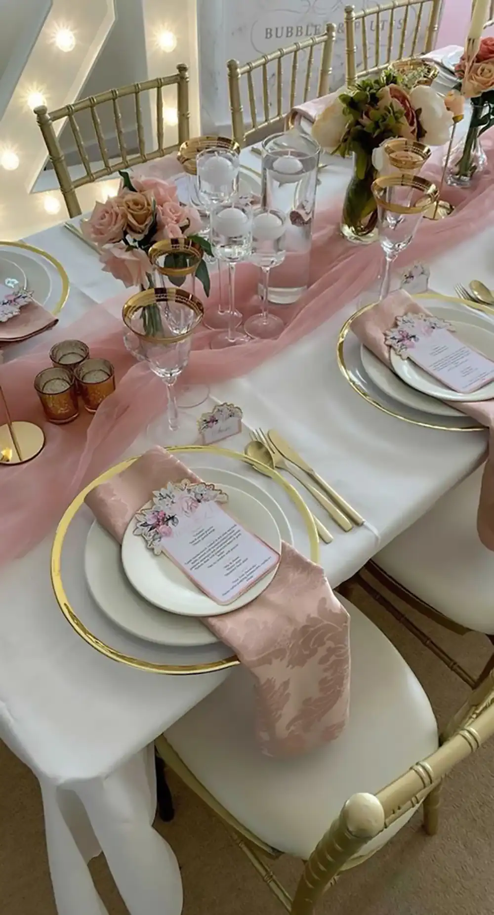 چیدمان میز غذاخوری عروس