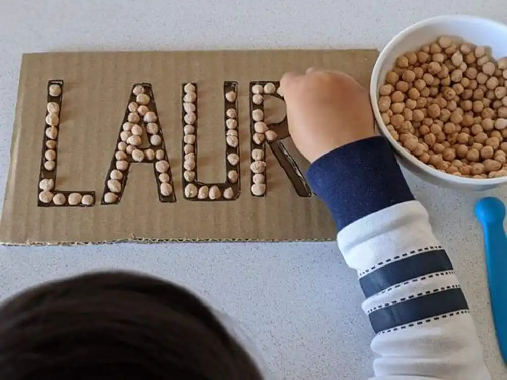 کاردستی حروف الفبا با حبوبات
