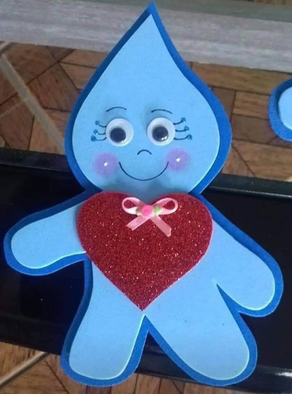 کاردستی قطره آب با مقوا