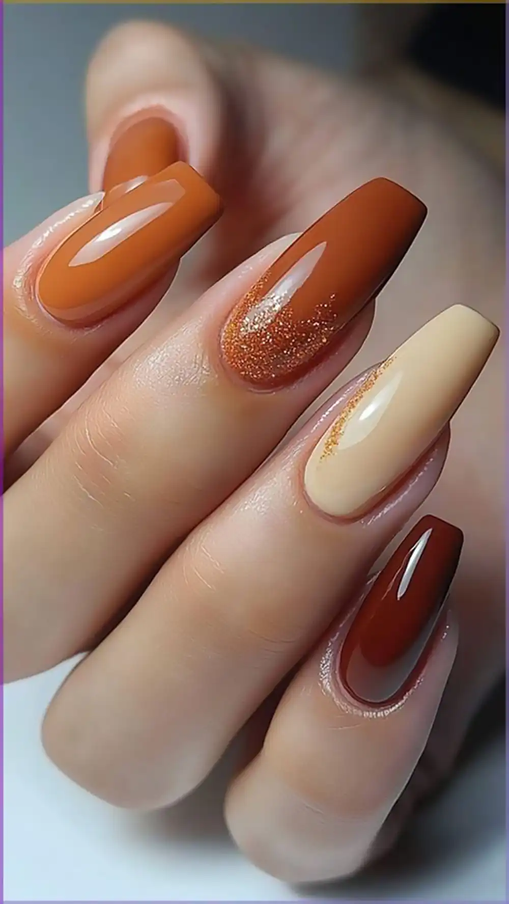 طراحی ناخن مینیمال پاییزی