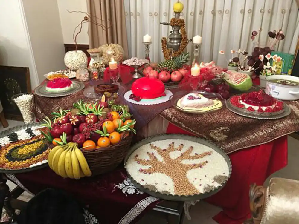تزیین سفره یلدا