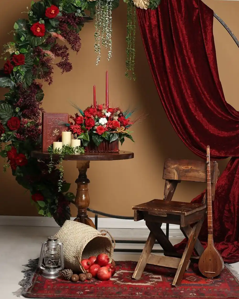 دکور شب یلدا برای عکاسی