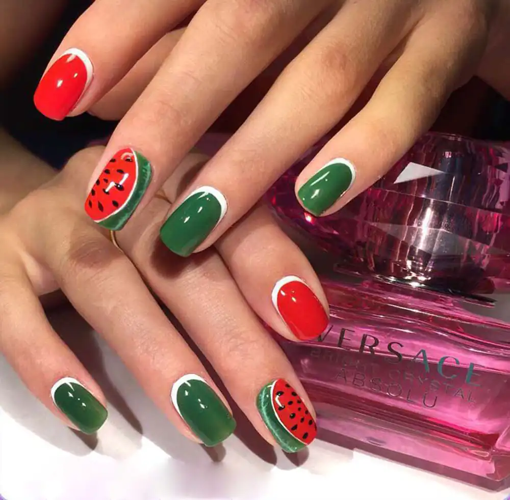 طرح ناخن شب یلدا ساده
