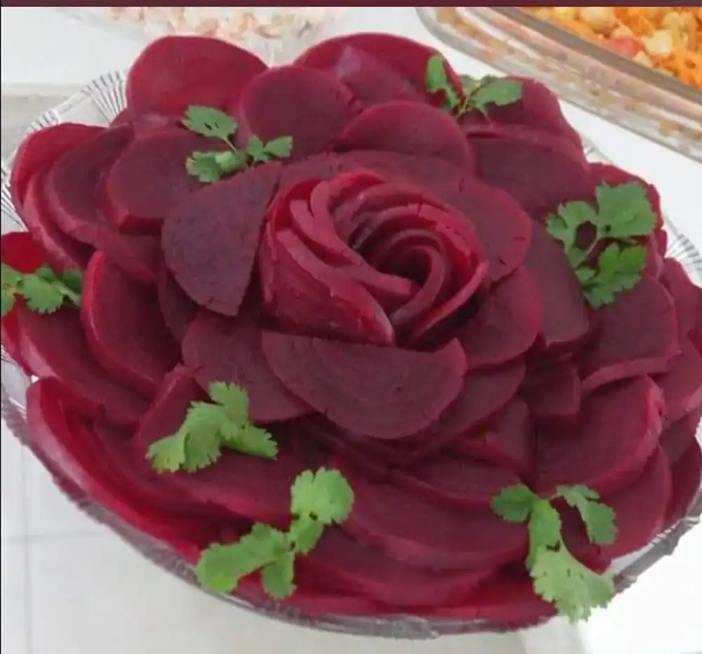 تزیین لبو برای مدرسه