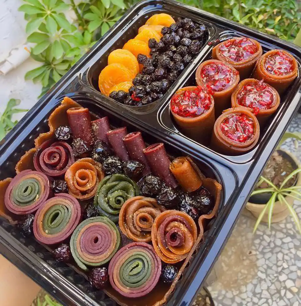 تزیین لواشک شب یلدا