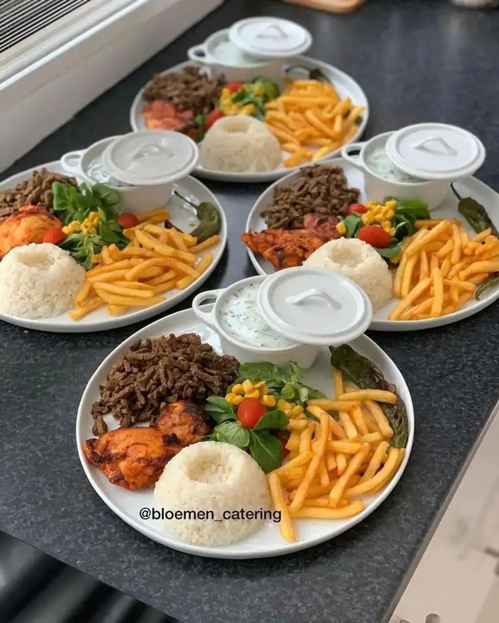تزیین غذا برای مهمان