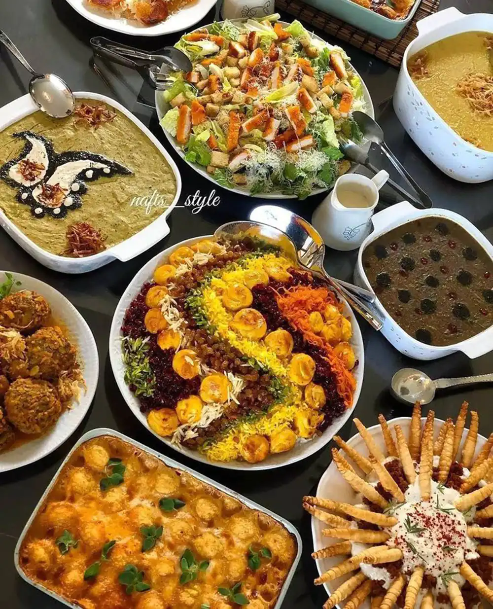 تزیین سفره غذا مهمان