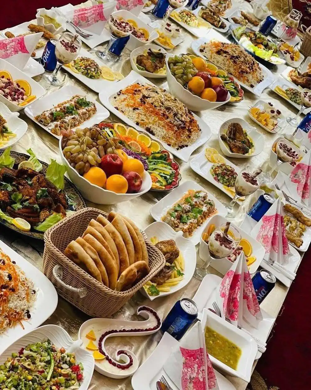 تزیین سفره غذا مهمان