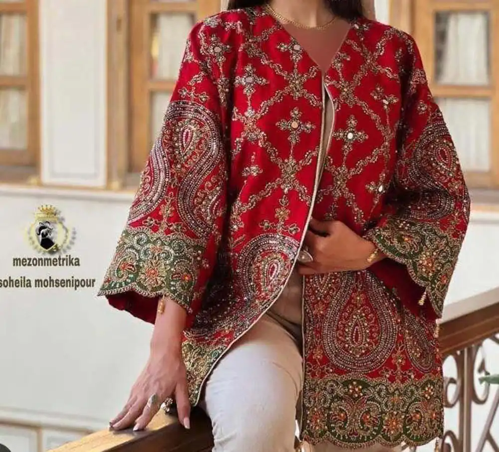 لباس قرمز یلدایی