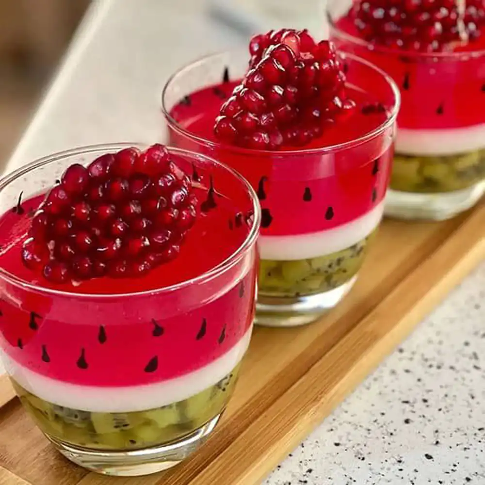 ایده تزیین دسر شب یلدا